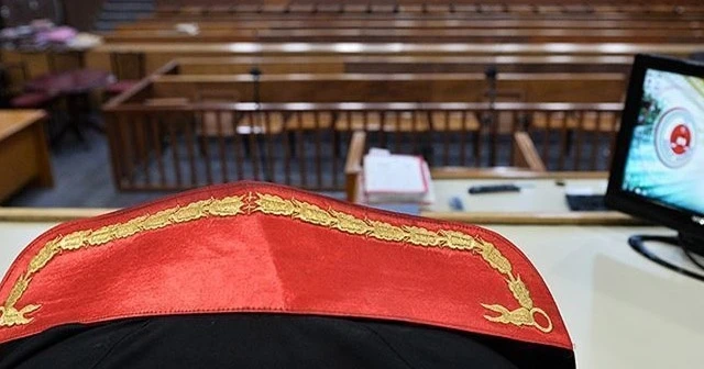Aile mahkemesinden çocuğun soyadını belirleme hakkını anneye de tanıyan karar