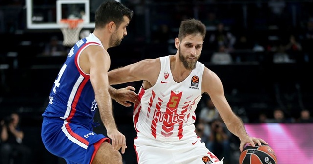 Anadolu Efes, Sırbistan deplasmanında