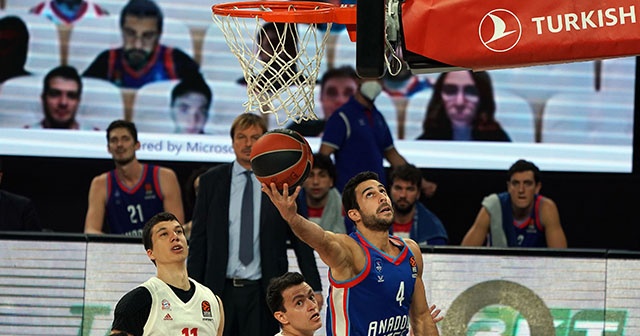 Anadolu Efes sonunu getiremedi