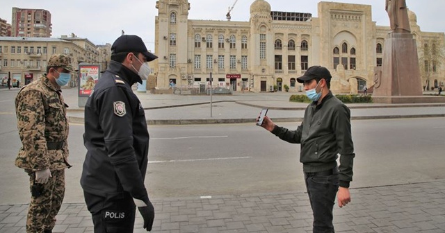 Azerbaycan genelinde maske takma zorunluluğu