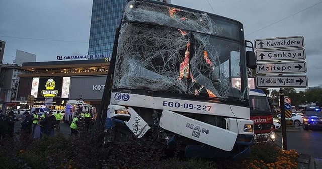 Başkentte iki otobüsün karıştığı trafik kazasında 17 kişi yaralandı