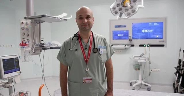 Bilim Kurulu Üyesi Doç. Dr. Afşin Emre Kayıpmaz'dan 'ev ziyaretinde bulunmayın' uyarısı