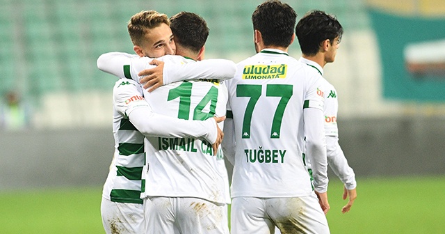 Bursaspor çıktığı 10 resmi maçta da gol attı