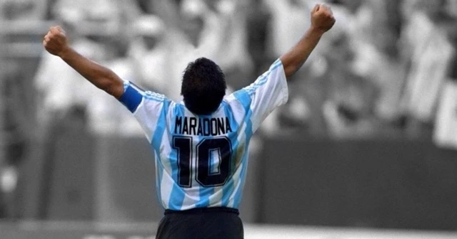 Çavuşoğlu'ndan Maradona için taziye mesajı