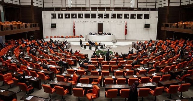 Elektrik ve Maden Kanunu&#039;nda değişiklik yapılmasını öngören teklif TBMM&#039;de kabul edildi