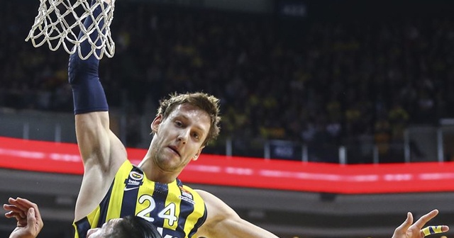 Fenerbahçeli Vesely&#039;ye para cezası