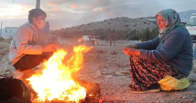 İHA’nın haberinin ardından çadırda yaşayan aileye yardım elleri uzandı