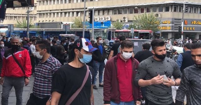 İran&#039;da son 24 saatte 461 kişi Kovid-19&#039;dan hayatını kaybetti