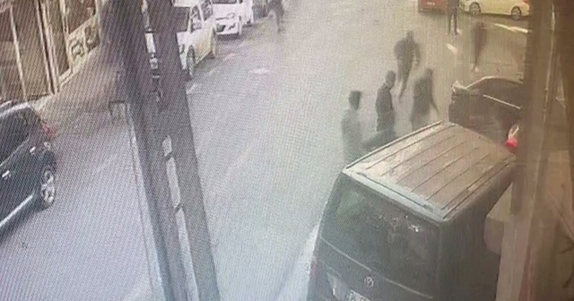 İstanbul’da güpegündüz silahlı çatışma