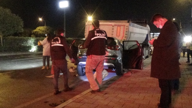 İzmir'deki trafik kazasında polis memuru hayatını kaybetti