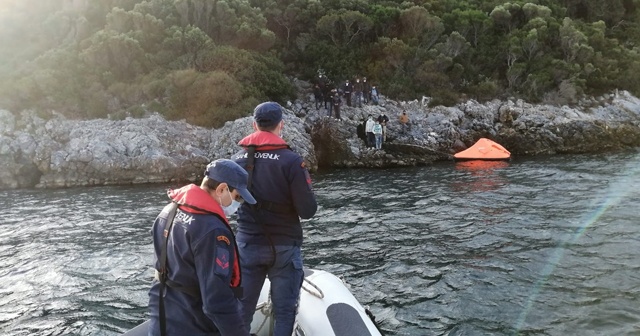 Kuşadası Körfezi’nde 21 düzensiz göçmen kurtarıldı