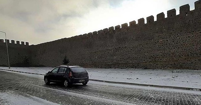 Meteorolojiden sağanak ve kar uyarısı