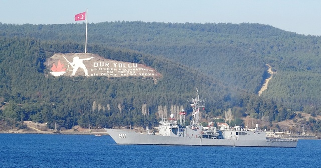 Mısır savaş gemileri Çanakkale Boğazı’ndan geçti