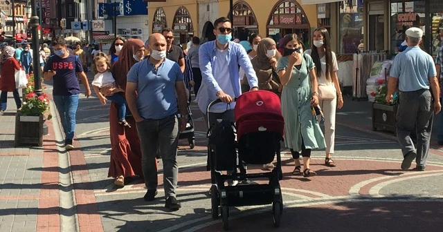 Pozitif ve temaslı kişilere hasta bilekliği takılacak