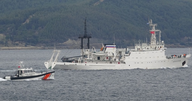 Rus istihbarat gemisi ‘Donuzlav’ Çanakkale Boğazı&#039;ndan geçti