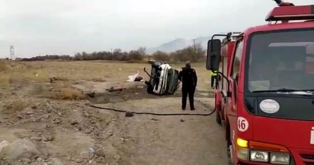 Şarampole yuvarlanan otomobil sürücüsü yaralandı