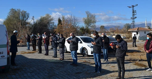 Şehit annesi koronadan hayatını kaybetti