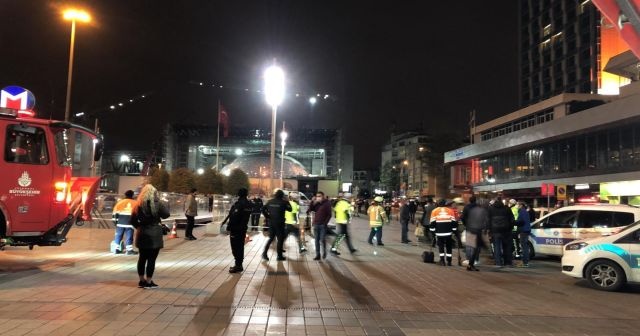 Taksim metrosunda raylara atlayan şahıs hayatını kaybetti