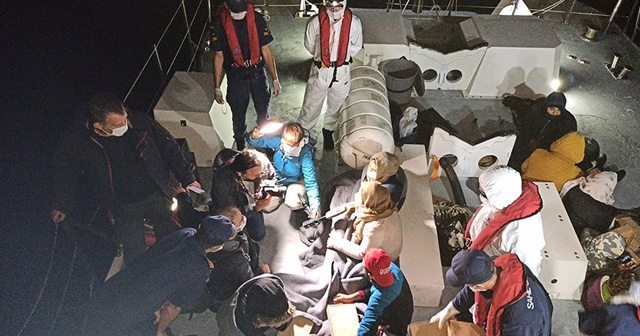 Türk kara sularına itilen 18 sığınmacı kurtarıldı