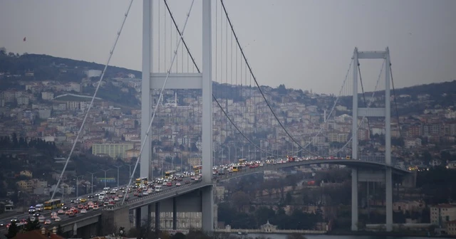 15 Temmuz Şehitler Köprüsü’ndeki kaza trafiği felç etti