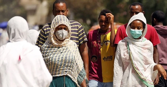 Afrika’da son 24 saatte 20 bini aşkın Kovid-19 vakası görüldü