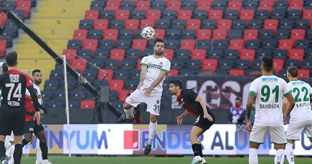Alanyaspor, haftalar sonra liderliği kaptırdı