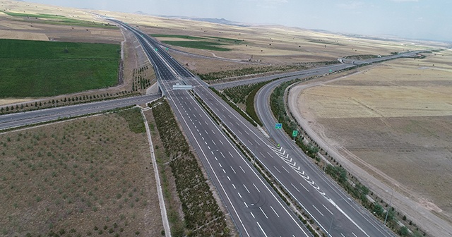 Ankara-Niğde Otoyolu&#039;nun tamamı hizmete giriyor