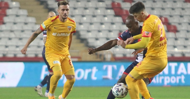 Antalyaspor, sahasında karşılaştığı Kayserispor’u 2-0 mağlup etti