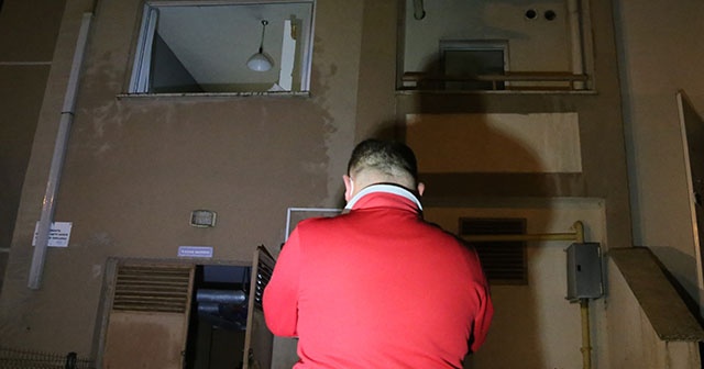 Apartman dairesinde doğalgaz bomba gibi patladı