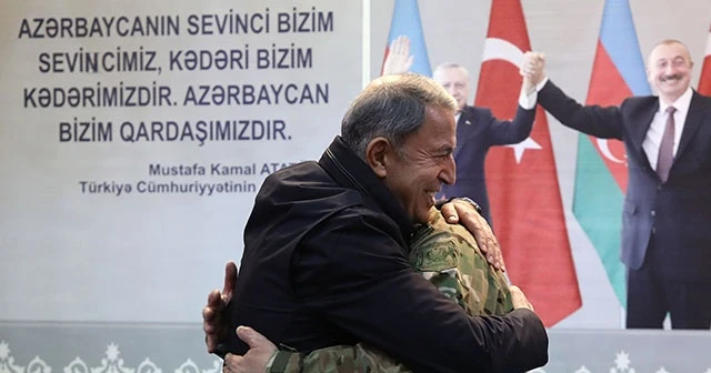 Bakan Akar ve TSK komuta kademesi Bakü'de
