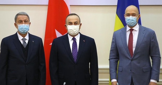 Bakan Çavuşoğlu ve Bakan Akar, Ukrayna Başbakanı Şmihal ile görüştü