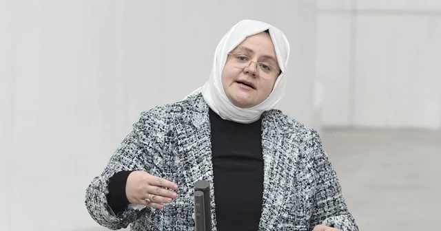 Bakan Zehra Zümrüt Selçuk: 1 Aralık itibarıyla kısa çalışma ödeneğine yeniden başvuru almaya başladık