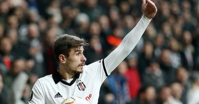 Beşiktaş&#039;a Dorukhan Toköz&#039;den kötü haber!