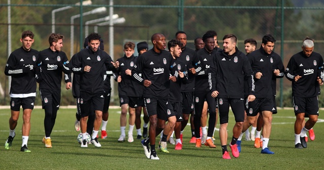 Beşiktaş&#039;ın kamp kadrosunda 4 eksik