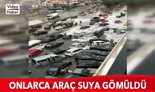 Beyrut'u şiddetli yağmur vurdu, onlarca araç suya gömüldü