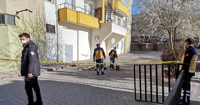Boşanma aşamasındaki kadın 8. kattan atlayarak hayatını kaybetti