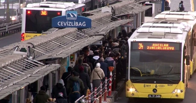 Cevizlibağ’da adeta insan seli
