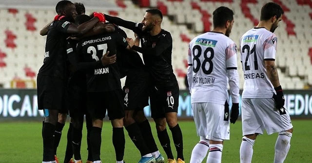 Demir Grup Sivasspor sahasında galip