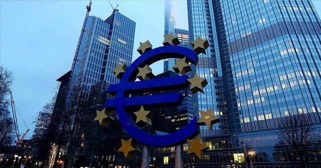 ECB faizi sabit tuttu, Pandemi Acil Varlık Alım Programı&#039;nı 1,85 trilyon avroya genişletti