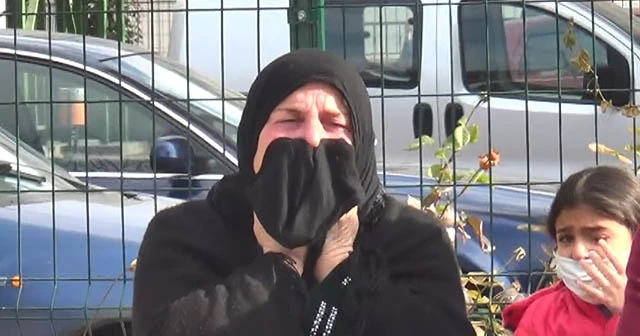 Evinin yanışını ağlayarak izledi