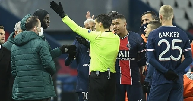 Fenerbahçeli Cisse ve Thiam'dan ırkçı söyleme maruz kalan Webo'ya destek