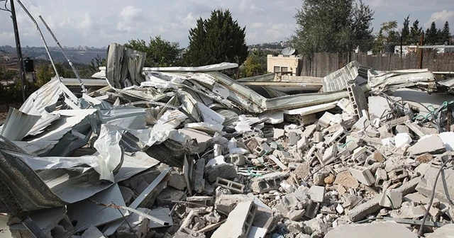 Filistinlilere evlerini kendi elleriyle yıktırdılar