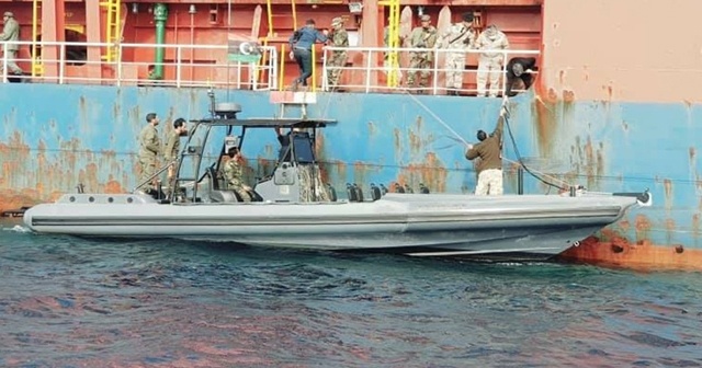 Hafter güçlerinin alıkoyduğu Türk gemisi serbest bırakıldı