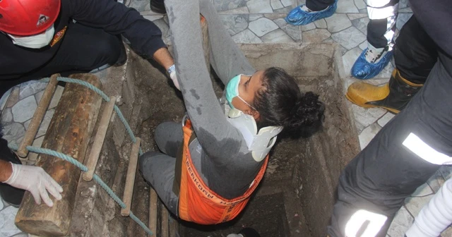 Hamile kadın hastanede kanalizasyona düştü