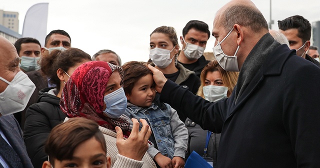 İçişleri Bakanı Soylu, İzmir&#039;deki depremle ilgili yürütülen çalışmaları inceledi