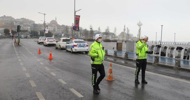 İstanbul&#039;da vatandaşlar kısıtlamaya uydu