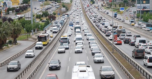 İstanbul güne yoğun trafikle başladı