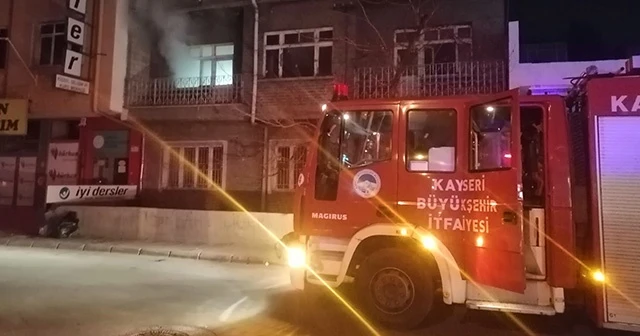 Kayseri'de boş evde çıkan yangını itfaiye söndürdü