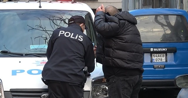 Koronavirüsü hiçe sayıp kahvehanesini açtı, ceza yedi