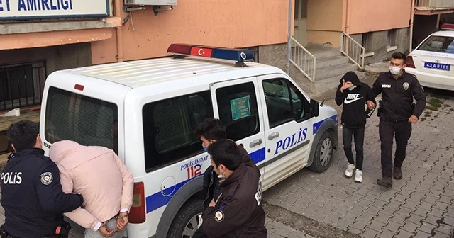 Kuyumcuya soygun girişiminde bulunan 4 şüpheli yakalandı